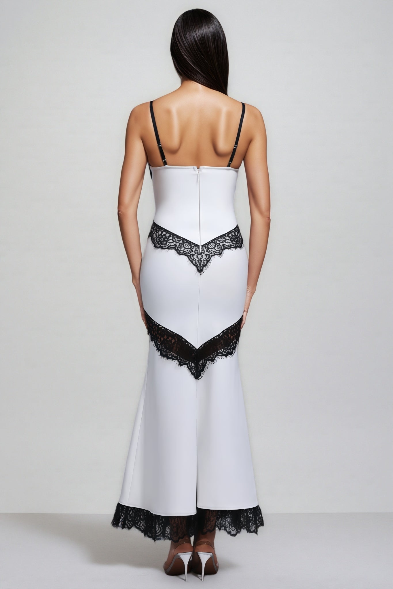 Naom Sleeveless Black Lace Maxi Dress
