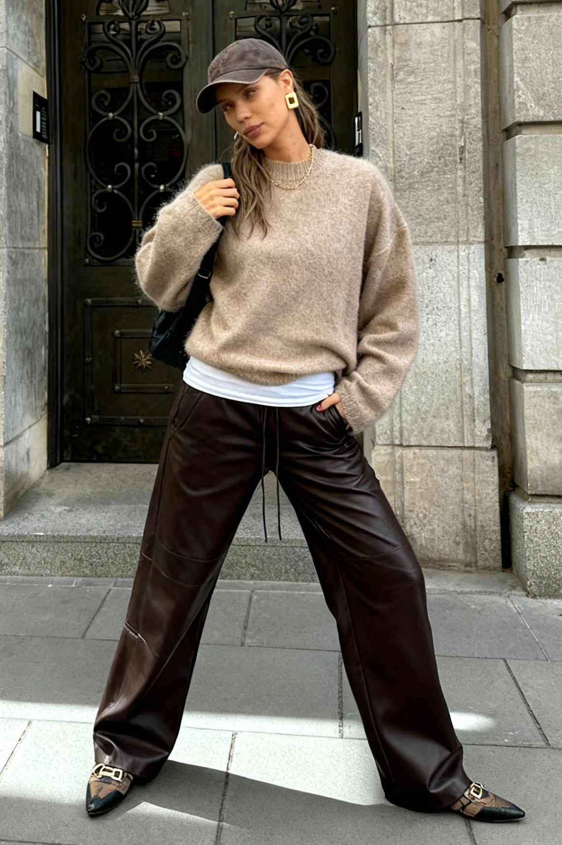 Elegant Solid Mohair Soft Knitted Pullover Women Casual Oneck Long Sleeve Loose Sweater
