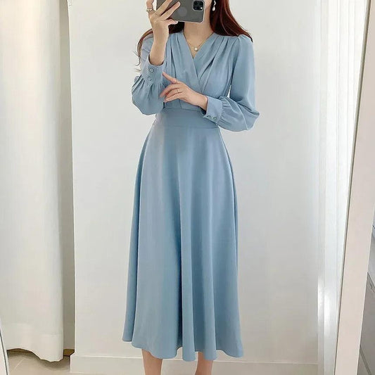 Aitana Boutique Vintage Evening Dress for Women Chic Silhouette Collection