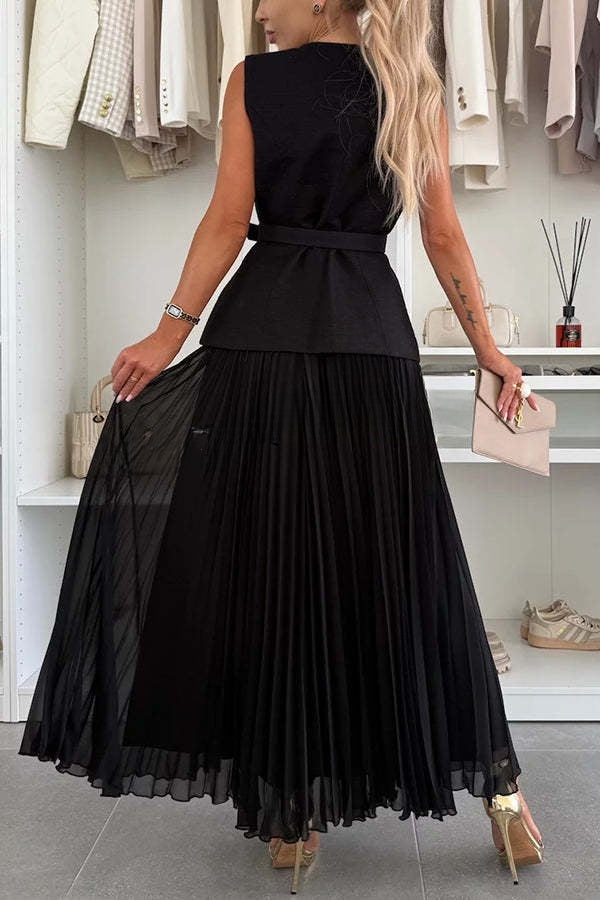 Relaxed and Elegant Round Neck Button Up Belted Pocket Loose Vest