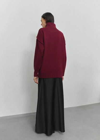 Modern Cozy Turtleneck Sweater - Timeless Comfort and Chic Design