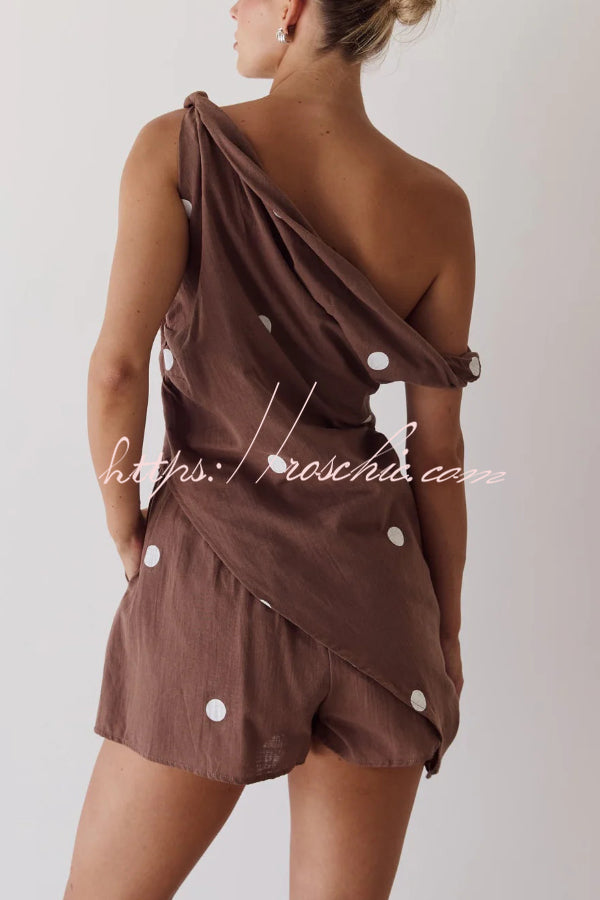 Unique Printed Asymmetrical Off-shoulder Top and Elastic Waist Casual Pocket Shorts Set