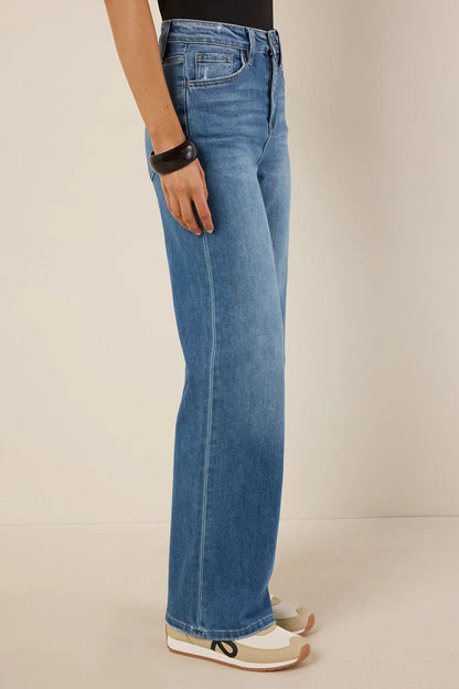 Kylie Jeans