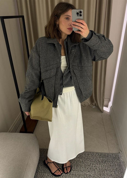 Lena Herringbone Wool Jacket – Structured Zip-Up with Oversized Pockets