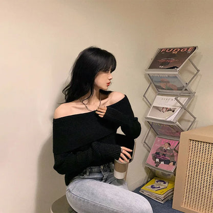 White Flat-neck Feminine Collarbone Off-shoulder Slimming Sweater