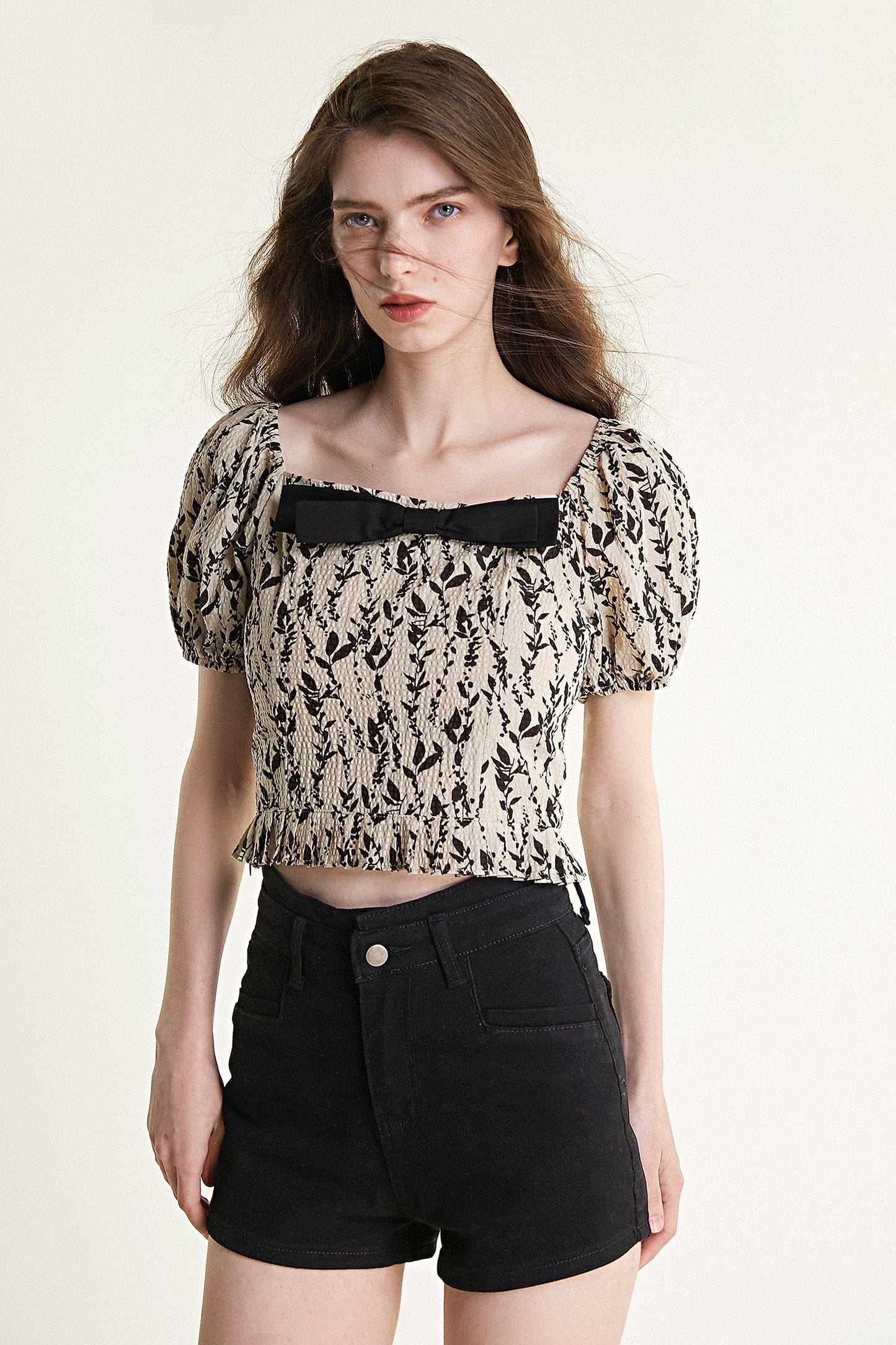 Beige Leaf Print Puff Sleeve Bow Detail Crop Top