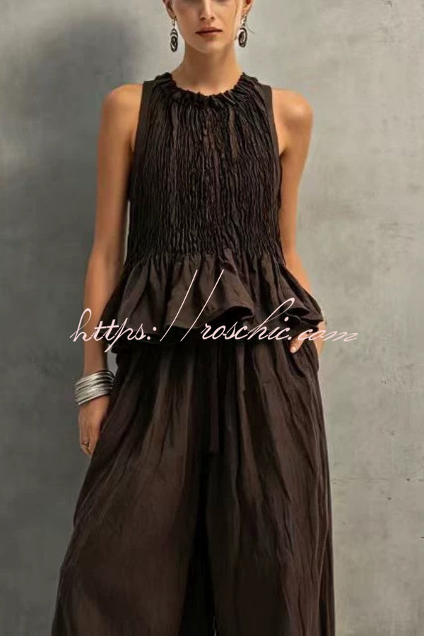Retro-style pleated sleeveless top and wide-leg pants set