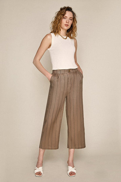 Ivory Round Neck Rib-Knit Tank Top