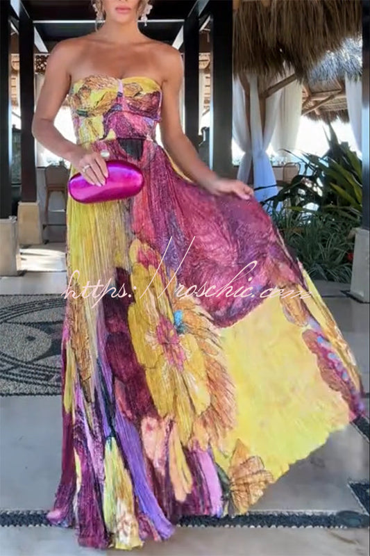 Vibrant and Bold Floral Print Sweetheart Neck Pleated Maxi Dress