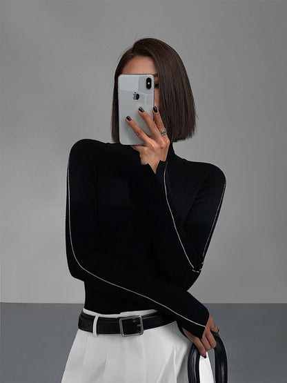 Contrast Piping Turtleneck Sweater