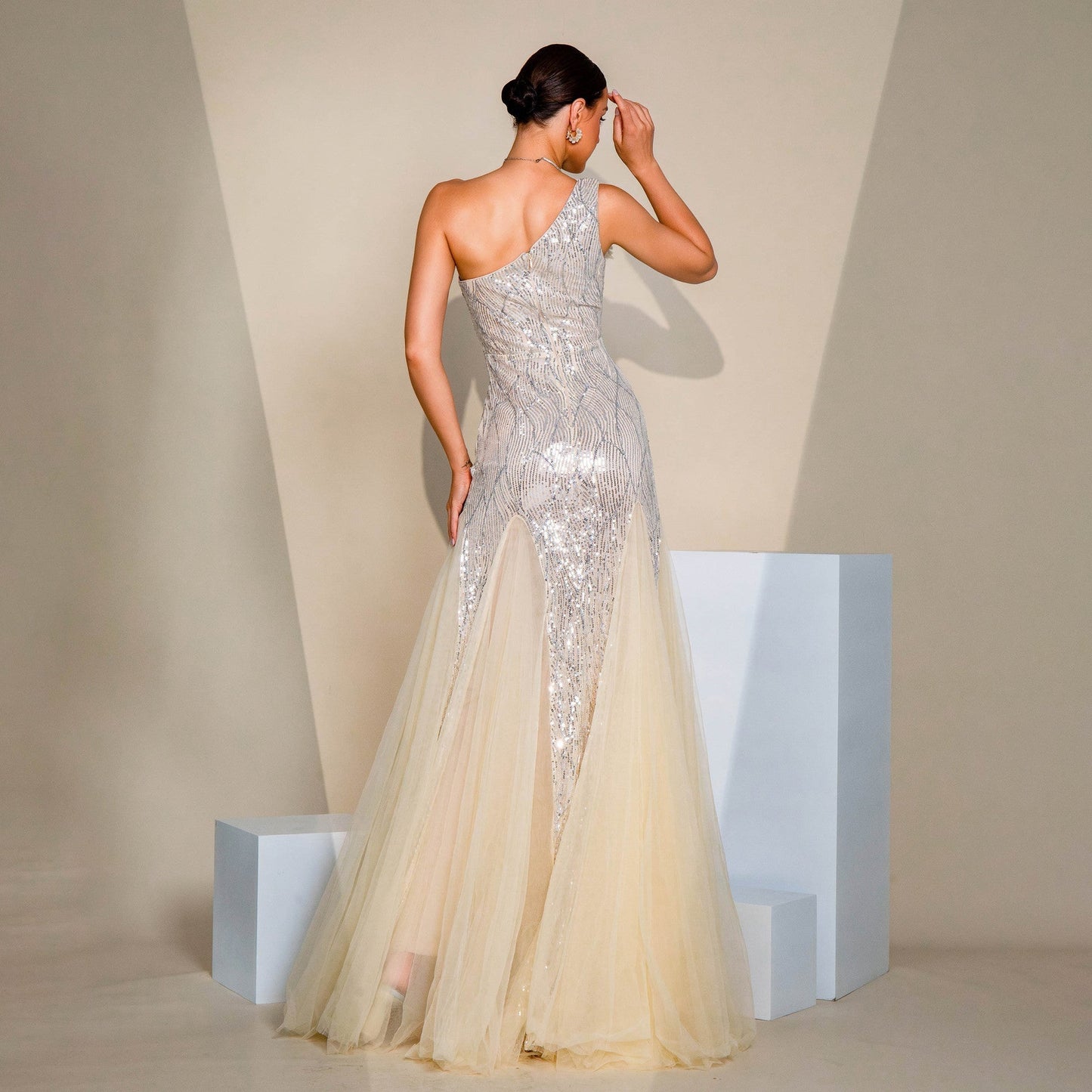 Slim Fit Hip-hugging Sequined Slit Banquet Evening Dress