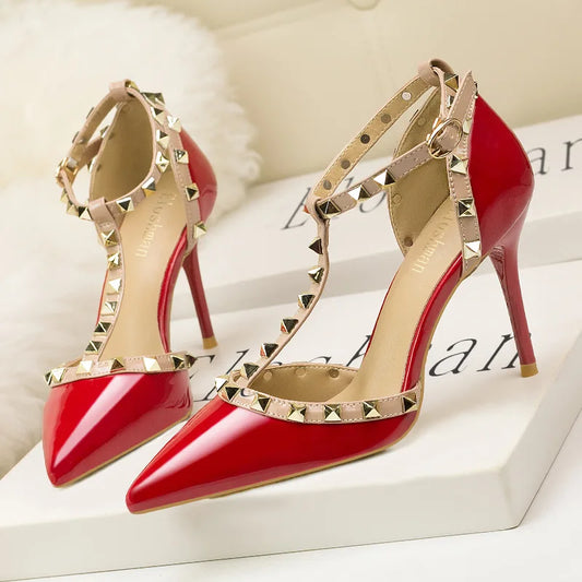 Rivet Pointed Toe Designer Hollow Red Fine High Heel  High Heel