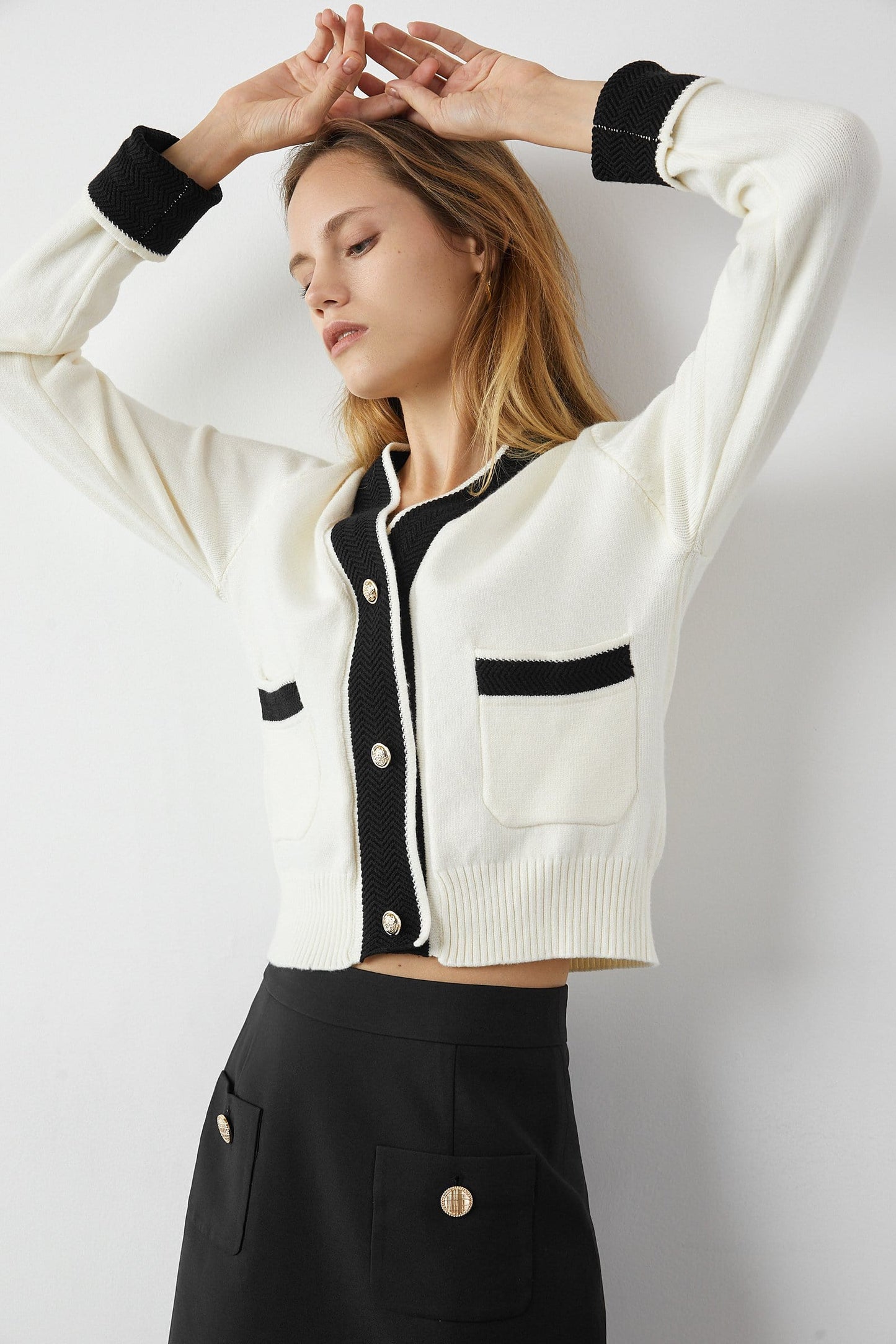 Adelyn White Pocketed Knitted Cardigan Sweater