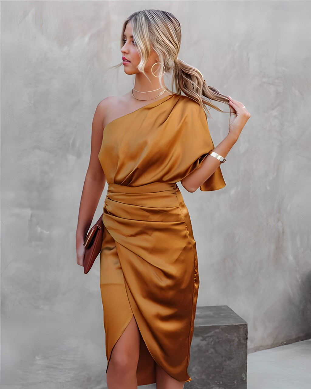 Gaby Elegant Midi Dress
