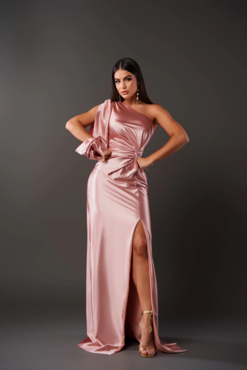 Kira Elegant Maxi Dress