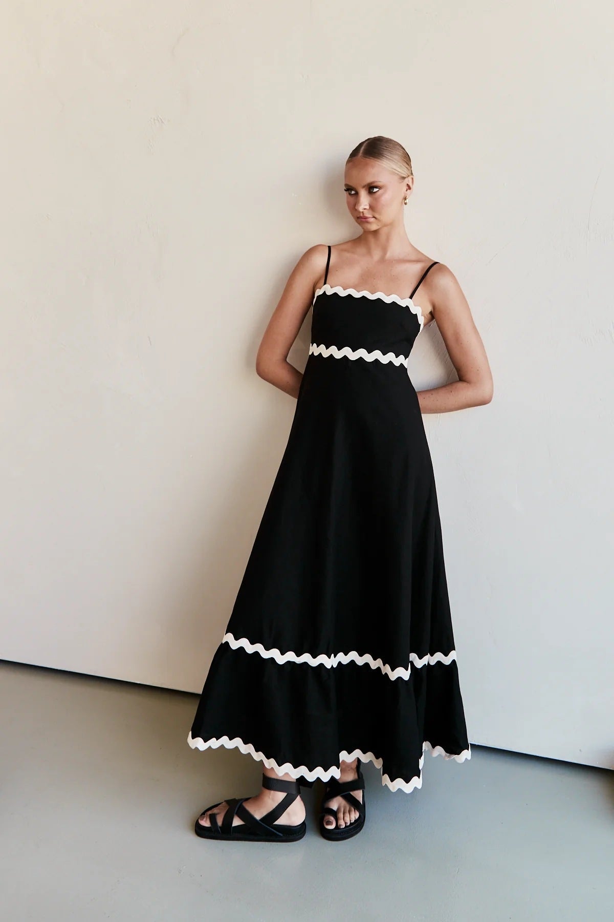 Ariadna Statement Evening Dress Premium Wardrobe Essential