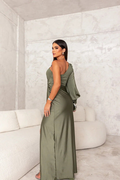 Kira Elegant Maxi Dress
